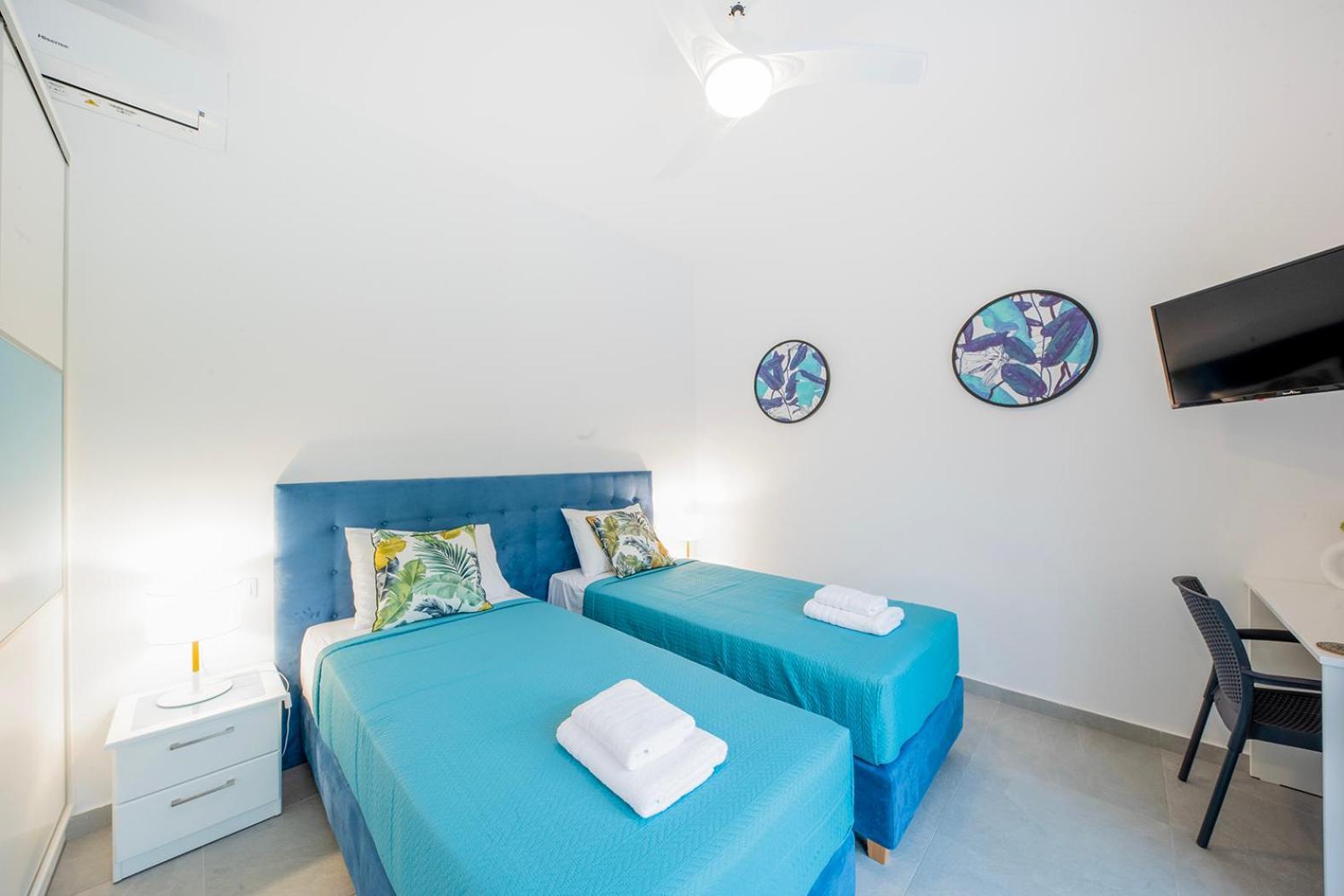 Villa Ami, Roda, Corfu: 10 Guests, Heated Pool, Private Mini Golf, Pool Table & More!! Extérieur photo