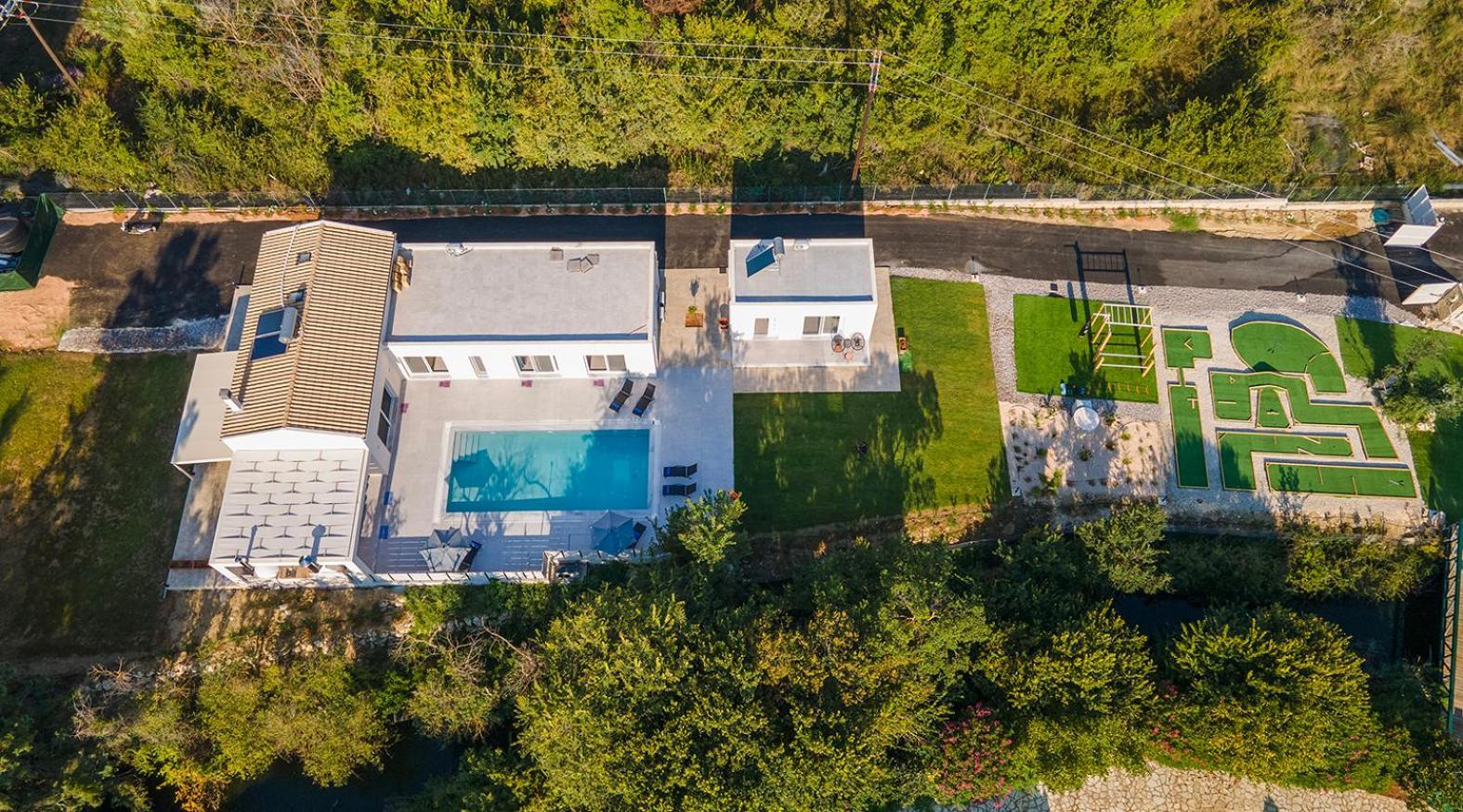 Villa Ami, Roda, Corfu: 10 Guests, Heated Pool, Private Mini Golf, Pool Table & More!! Extérieur photo