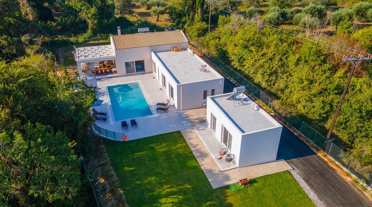 Villa Ami, Roda, Corfu: 10 Guests, Heated Pool, Private Mini Golf, Pool Table & More!! Extérieur photo